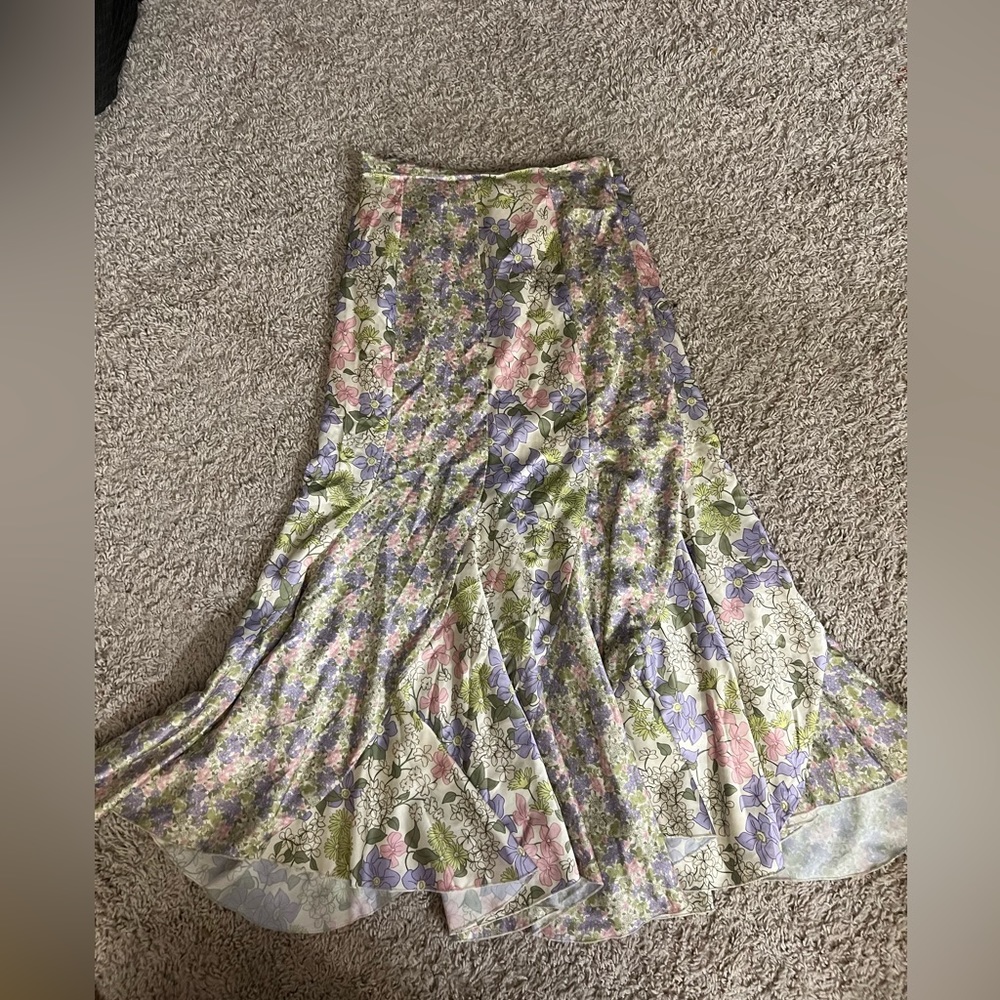 ShowPo Floral Skirt
